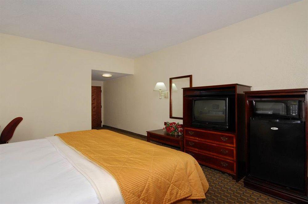 Red Roof Inn & Suites Newnan Exteriér fotografie