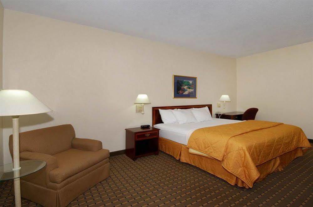 Red Roof Inn & Suites Newnan Exteriér fotografie